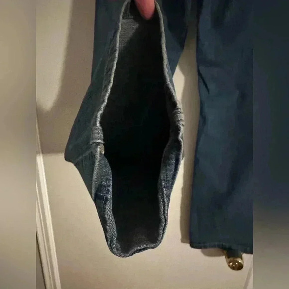 Levi's 545 Med. Wash Denim Jeans Size 10M Low Rise Bootcut Flare Y2K stretchy - Picture 5 of 8